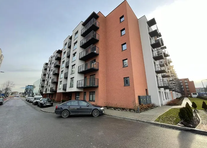 New Comfortable Apartment With Patio On Klimeckiego Street